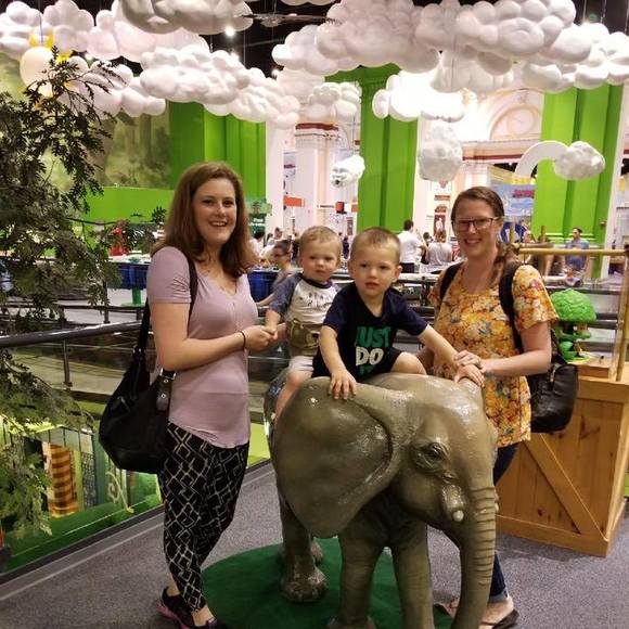 Meet your Posher, Danielle - Picture 1 of 1